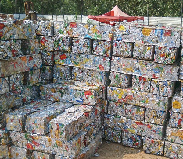 易拉罐壓塊機(jī)