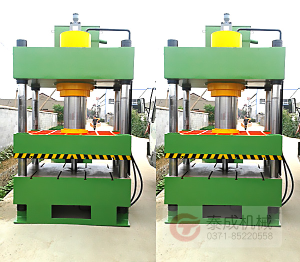 河南焦作客戶定做的400t液壓機(jī)