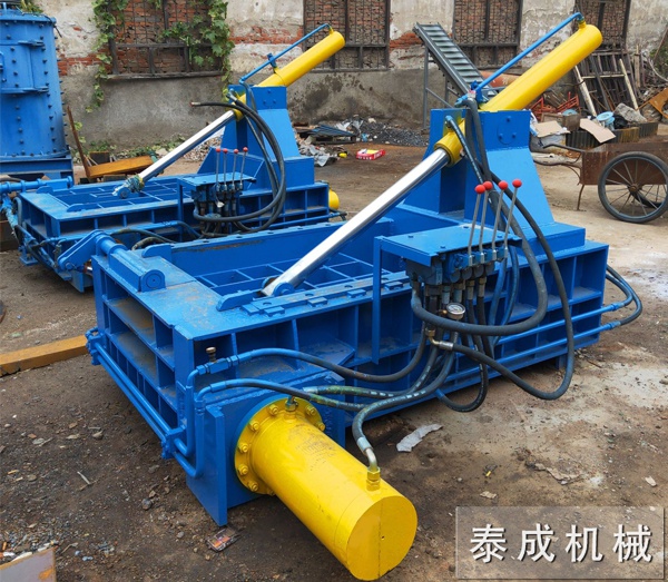 金屬打包機(jī)