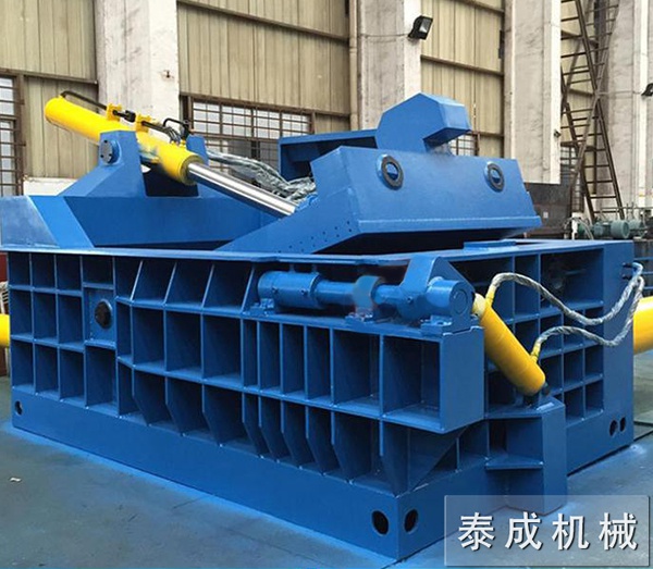 汽車殼壓塊機(jī)